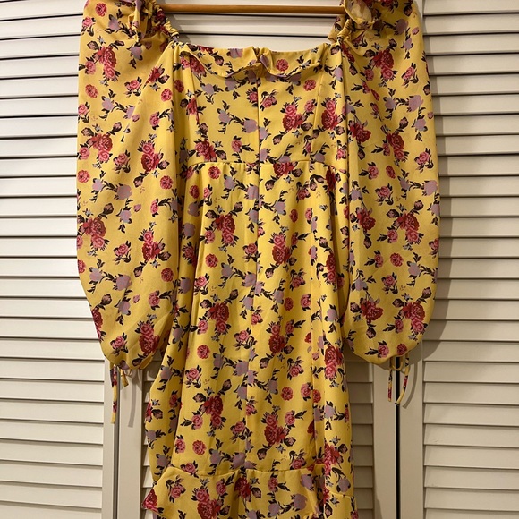 FOR LOVE & LEMONS 🍋 inspired style yellow floral print dress Fits size x-small - Picture 4 of 4